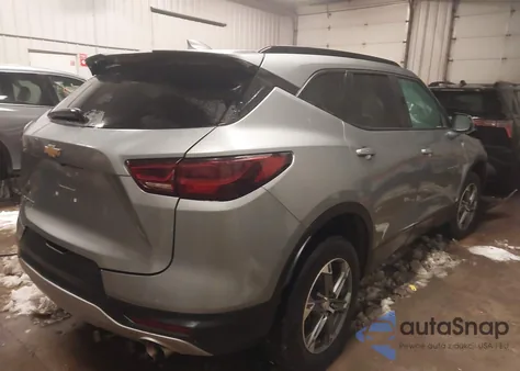 2023 Chevrolet Blazer Fwd 2Lt z USA, uszkodzony, nr VIN 3GNKBCR42PS226674